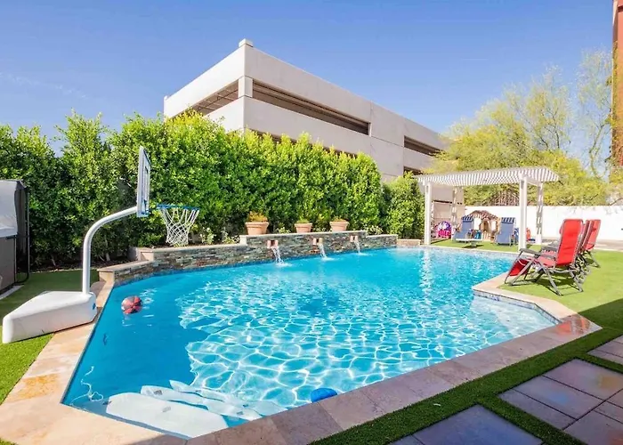 Ferienhaus Downtown Modern Oasis